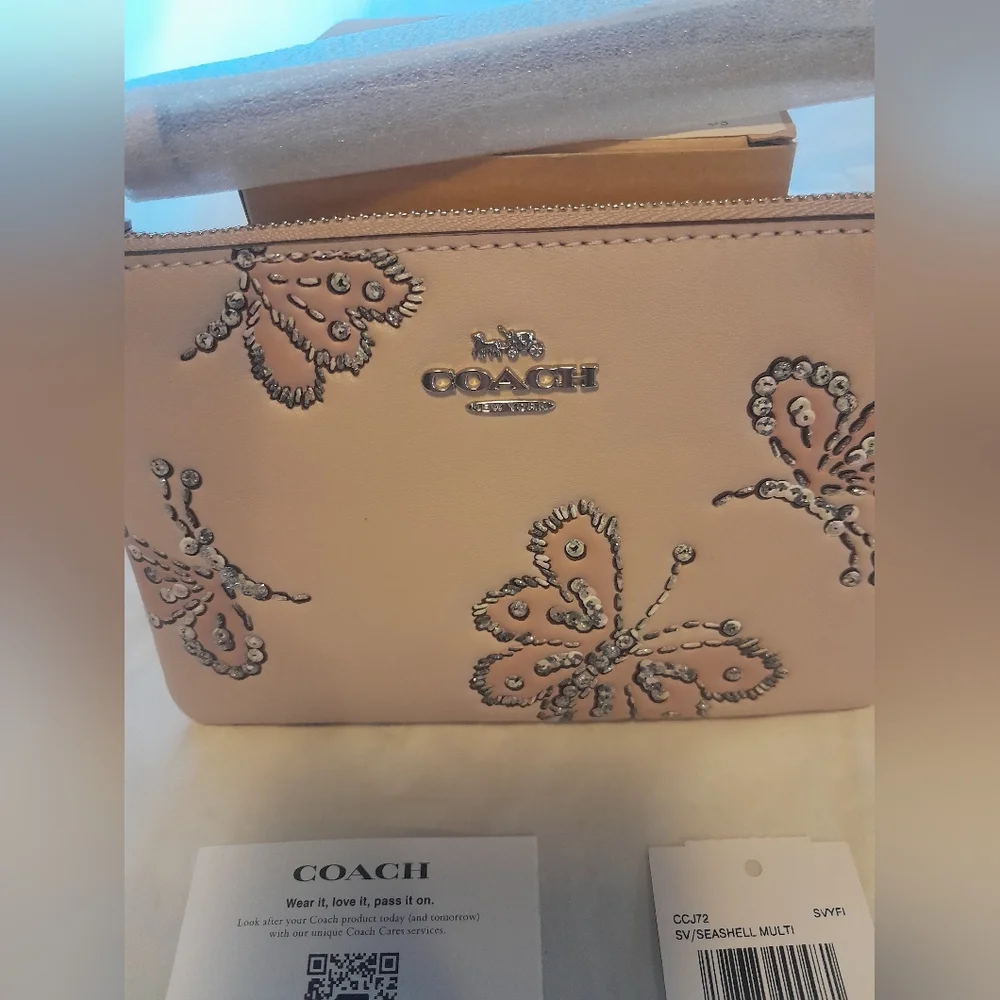 New Coach Wristlet Sparkle Butterfly Print  New With Tags 💕 - Picture 5 of 7